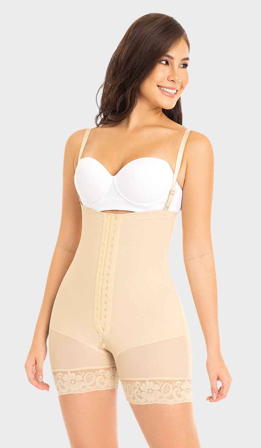 Faja M&D 065 – Short Girdle, Sleeveless with Thick Suspenders,Two  Adjustment Levels, Perineal Zipper and Silicone on the Leg - Belleza  Femenina - BF Shapewear